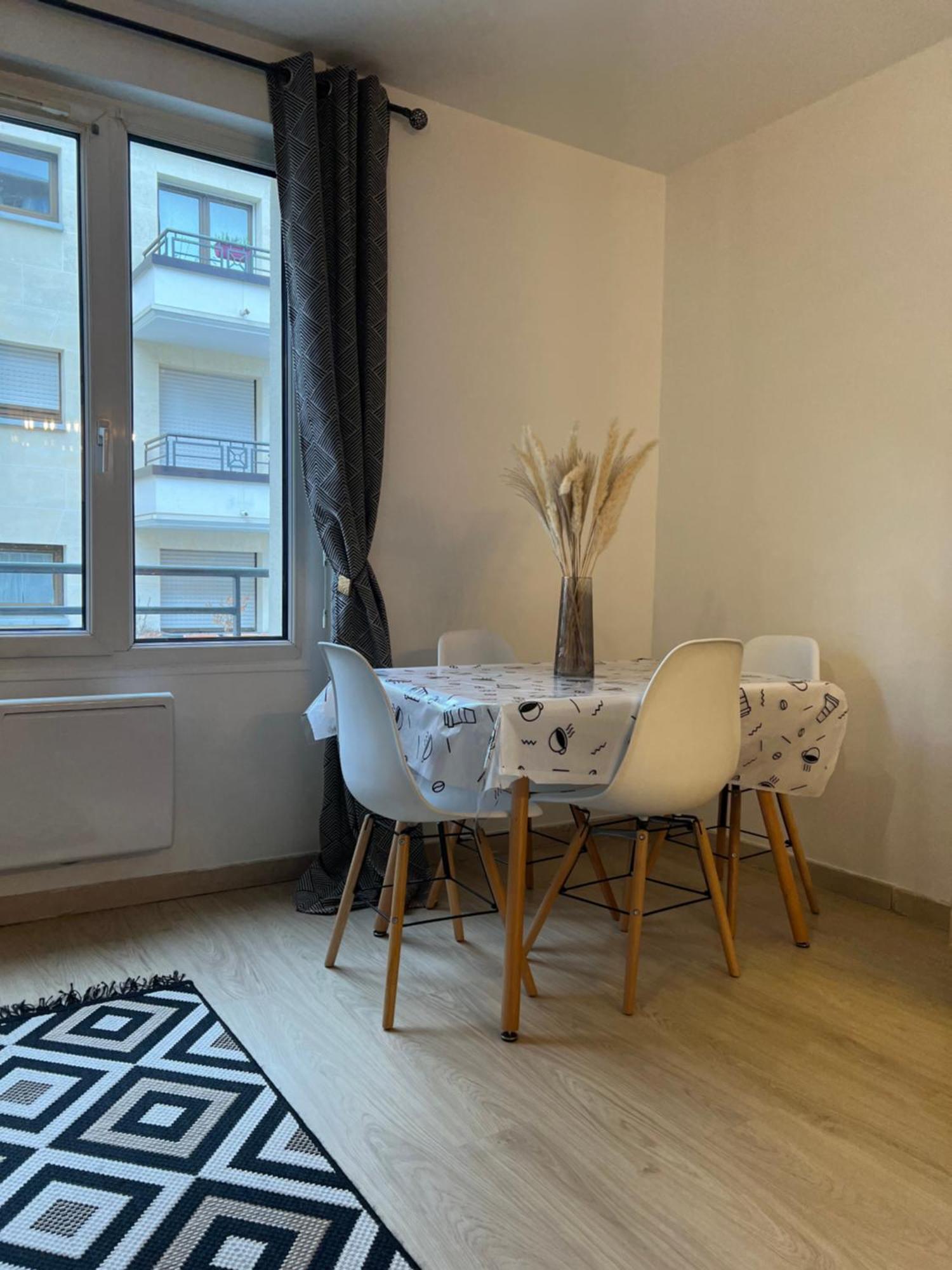 Appartement Lumineux A 2 Pas D'Enghien Монморансі Екстер'єр фото